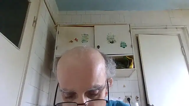 Snapshot of mariusica1@xh chatting on 05/24/26, 09:25 mariusica1xh online show from 05/24/26, 09:25