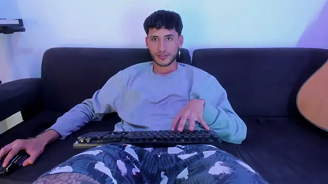 Henrikk senn online show from 01/07/26, 07:49