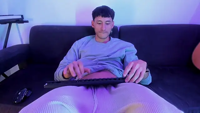 Henrikk senn online show from 01/11/26, 11:26