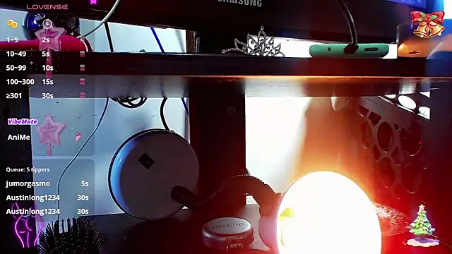 Snapshot of nicol_gill_ chatting on 12/20/24, 04:46 nicol gill online show from 12/20/24, 04:46