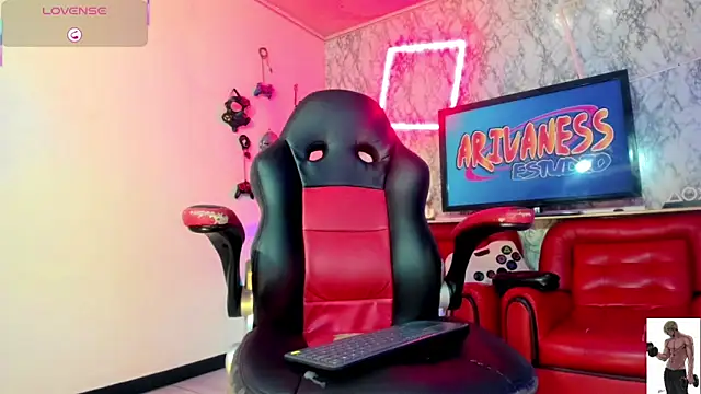 nicol gill  online show from 04/08/26, 11:10