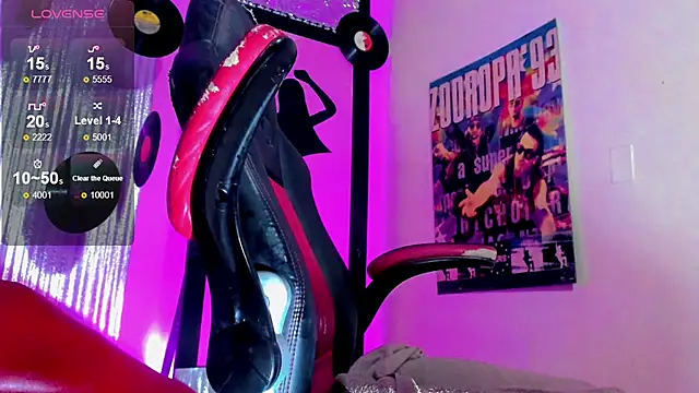 nicol gill  online show from 04/23/26, 10:47