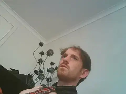 Snapshot of PocoLoco420 chatting on 10/16/25, 12:33 PocoLoco420 online show from 10/16/25, 12:33