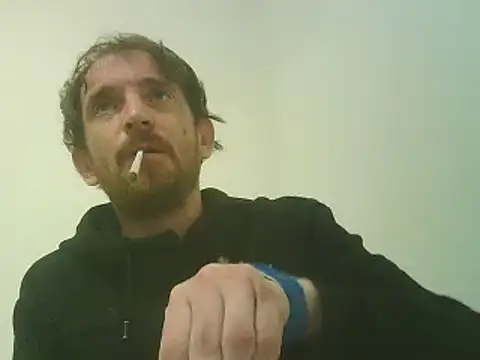 Snapshot of PocoLoco420 chatting on 06/14/26, 11:18 PocoLoco420 online show from 06/14/26, 11:18