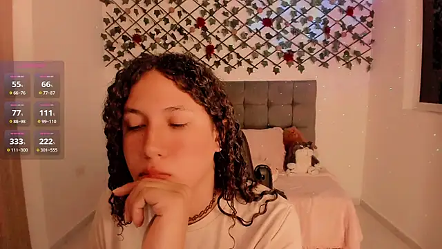 Snapshot of Lilith_Miller21 chatting on 11/13/25, 07:13 Lilith Miller21 online show from 11/13/25, 07:13