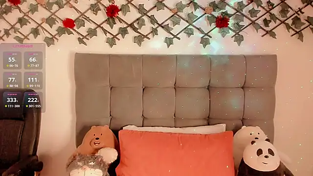 Snapshot of Lilith_Miller21 chatting on 11/21/25, 07:23 Lilith Miller21 online show from 11/21/25, 07:23