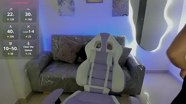 Charlotte cowell sub1  online show from 09/08/25, 04:39