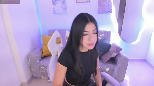 Charlotte cowell sub1  online show from 11/08/25, 05:45