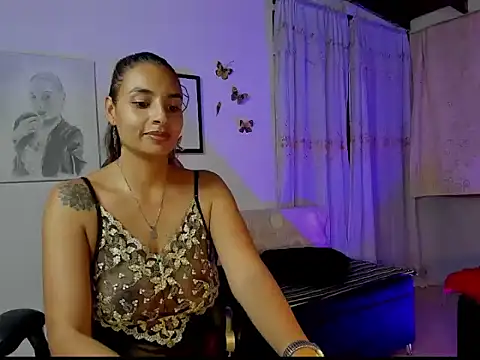 Snapshot of mykaelahoney chatting on 12/18/25, 06:08 mykaelahoney online show from 12/18/25, 06:08