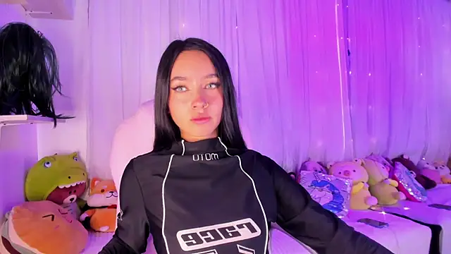 Snapshot of sophie_ws chatting on 01/08/25, 10:48 sophie ws online show from 01/08/25, 10:48