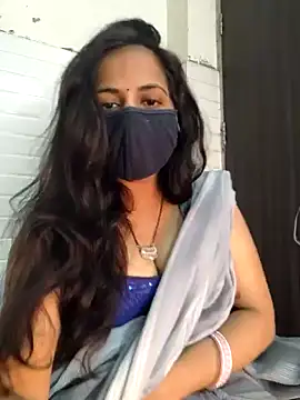 Snapshot of Nehubhabhi26 chatting on 01/05/25, 05:09 Nehubhabhi26 online show from 01/05/25, 05:09