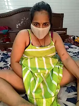 Snapshot of Nehubhabhi26 chatting on 01/08/25, 07:56 Nehubhabhi26 online show from 01/08/25, 07:56