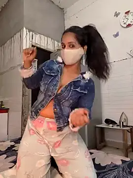 Snapshot of Nehubhabhi26 chatting on 01/15/25, 05:05 Nehubhabhi26 online show from 01/15/25, 05:05