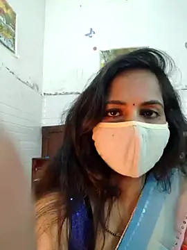 Snapshot of Nehubhabhi26 chatting on 02/07/25, 04:56 Nehubhabhi26 online show from 02/07/25, 04:56