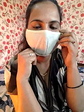 Snapshot of Nehubhabhi26 chatting on 02/24/25, 09:43 Nehubhabhi26 online show from 02/24/25, 09:43