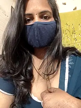 Snapshot of Nehubhabhi26 chatting on 10/14/25, 04:57 Nehubhabhi26 online show from 10/14/25, 04:57