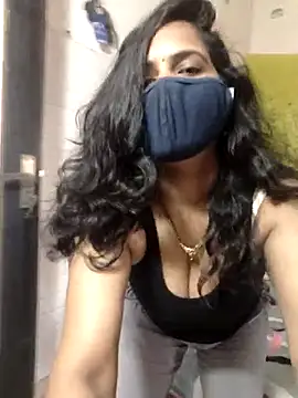 Snapshot of Nehubhabhi26 chatting on 10/25/25, 05:04 Nehubhabhi26 online show from 10/25/25, 05:04