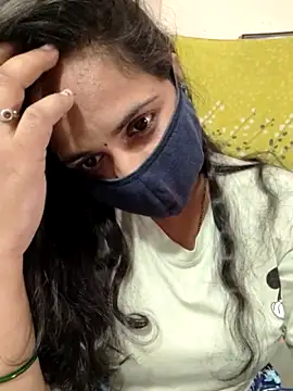 Snapshot of Nehubhabhi26 chatting on 11/05/25, 05:40 Nehubhabhi26 online show from 11/05/25, 05:40