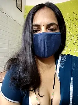 Snapshot of Nehubhabhi26 chatting on 11/11/25, 04:45 Nehubhabhi26 online show from 11/11/25, 04:45