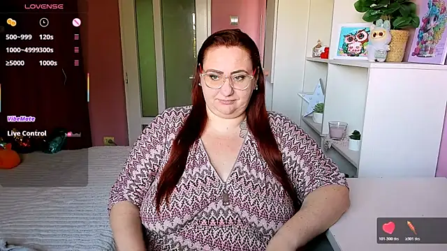 Snapshot of lovely_adelle chatting on 11/21/25, 08:35 lovely adelle online show from 11/21/25, 08:35