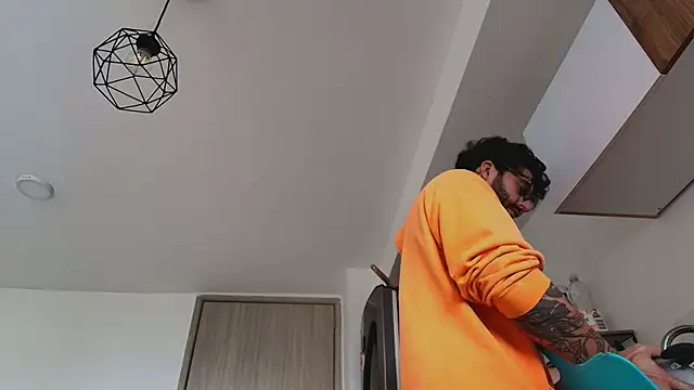 thomas gun online show from 03/24/26, 08:14