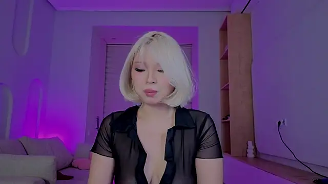 RileyMee online show from 10/17/25, 01:35
