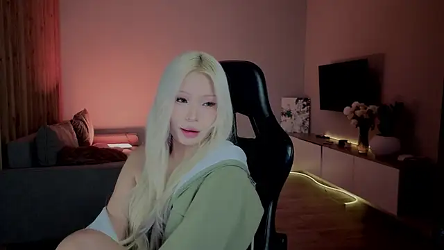 RileyMee online show from 01/14/26, 03:12