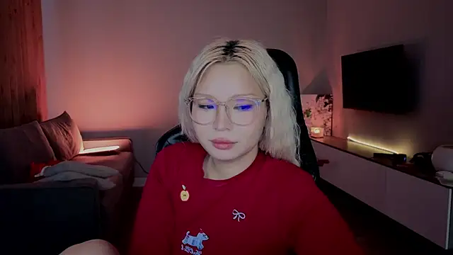 RileyMee online show from 04/17/26, 04:37