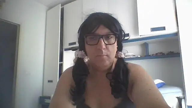 Snapshot of brindisiroby chatting on 06/30/26, 07:09 brindisiroby online show from 06/30/26, 07:09