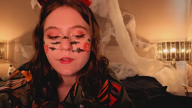 Diana Flower online show from 10/29/25, 04:37