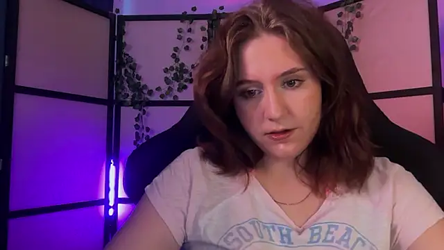 Snapshot of Diana_Flower chatting on 08/07/26, 11:23 Diana Flower online show from 08/07/26, 11:23