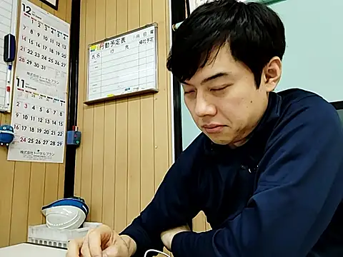 whitebriefboy online show from 11/06/25, 12:39