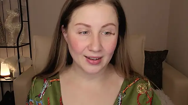 Snapshot of Helens_love chatting on 01/08/26, 02:14 Helens love online show from 01/08/26, 02:14