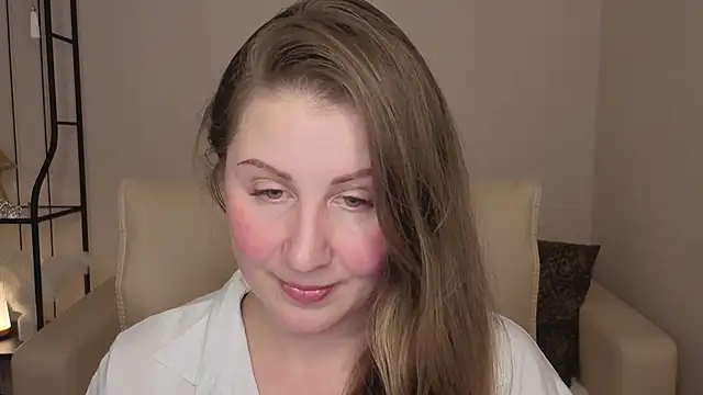 Snapshot of Helens_love chatting on 02/11/26, 08:08 Helens love online show from 02/11/26, 08:08