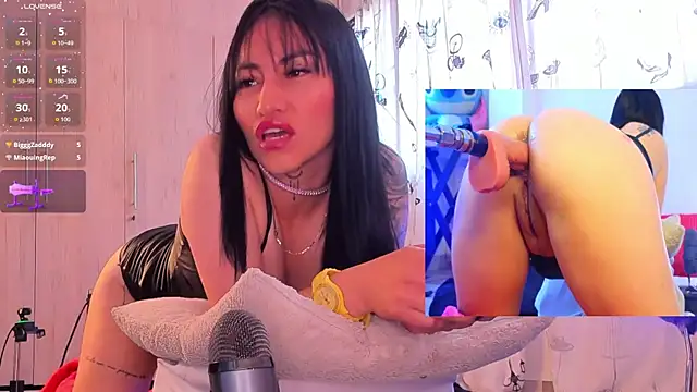 jolee   online show from 03/22/26, 02:09