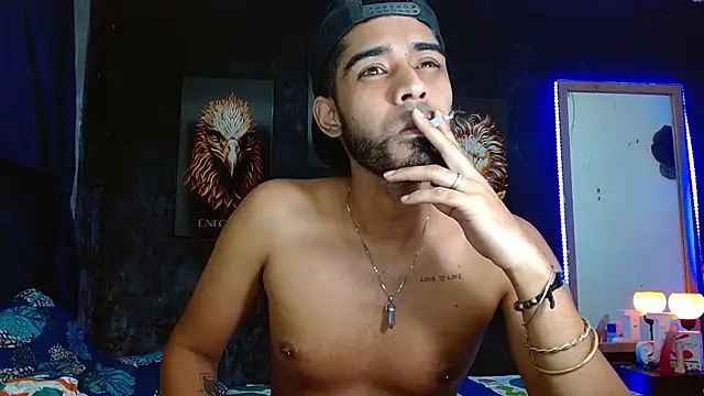 Snapshot of ryanse_hot chatting on 11/05/25, 04:29 ryanse hot online show from 11/05/25, 04:29