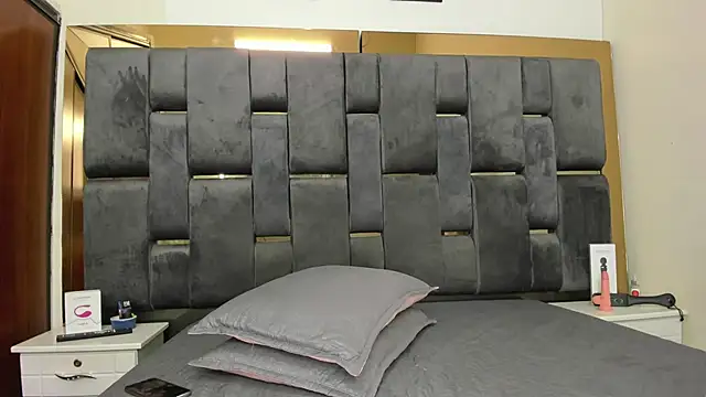 Snapshot of Natty189 chatting on 01/17/25, 09:17 Natty189 online show from 01/17/25, 09:17