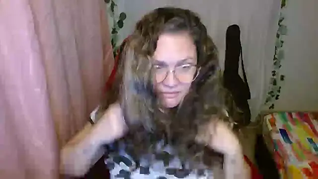 helenca43 online show from 10/10/25, 09:41