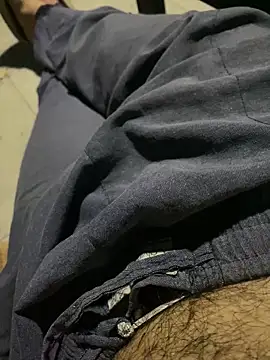 Snapshot of YawlingJingoist chatting on 12/16/25, 01:10 YawlingJingoist online show from 12/16/25, 01:10