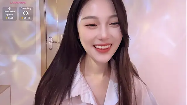 Snapshot of Sweet-Angel999 chatting on 12/28/24, 02:21 Sweet-Angel999 online show from 12/28/24, 02:21