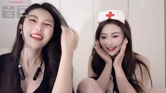 Snapshot of Sweet-Angel999 chatting on 01/02/25, 02:46 Sweet-Angel999 online show from 01/02/25, 02:46