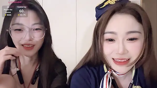 Snapshot of Sweet-Angel999 chatting on 01/03/25, 03:22 Sweet-Angel999 online show from 01/03/25, 03:22