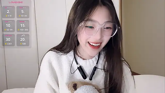 Snapshot of Sweet-Angel999 chatting on 01/25/25, 02:14 Sweet-Angel999 online show from 01/25/25, 02:14