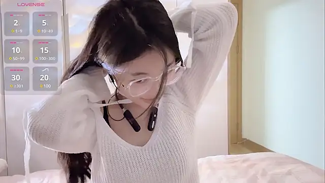 Snapshot of Sweet-Angel999 chatting on 02/21/25, 02:59 Sweet-Angel999 online show from 02/21/25, 02:59