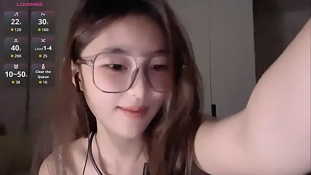 Snapshot of Sweet-Angel999 chatting on 09/14/25, 05:23 Sweet-Angel999 online show from 09/14/25, 05:23