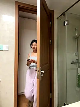 Snapshot of Sweet-Angel999 chatting on 10/30/25, 03:02 Sweet-Angel999 online show from 10/30/25, 03:02