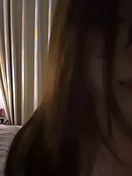 Snapshot of Sweet-Angel999 chatting on 11/22/25, 03:55 Sweet-Angel999 online show from 11/22/25, 03:55