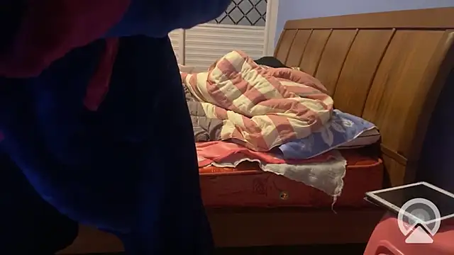 shuai321 online show from 02/04/25, 04:18