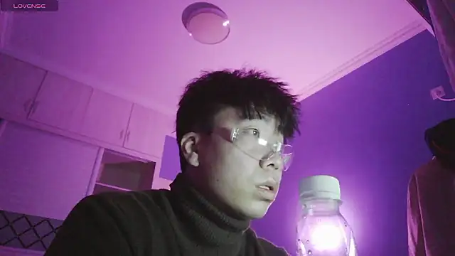 shuai321 online show from 01/16/26, 04:44