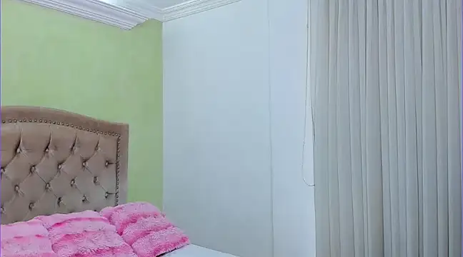 Luciluu20 online show from 01/21/25, 09:36